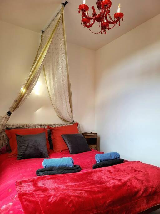 T2 Centre Village "Chez Clothilde" Remoulins Bagian luar foto
