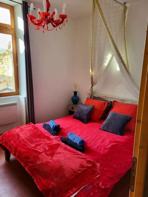 T2 Centre Village "Chez Clothilde" Remoulins Bagian luar foto