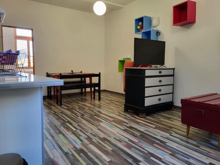 T2 Centre Village "Chez Clothilde" Remoulins Bagian luar foto